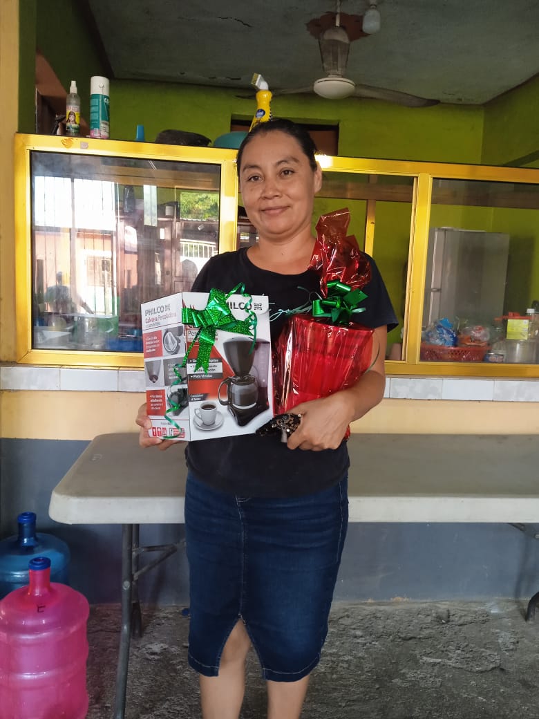 Festejo del día de las madres del sindicato en Juchitán
